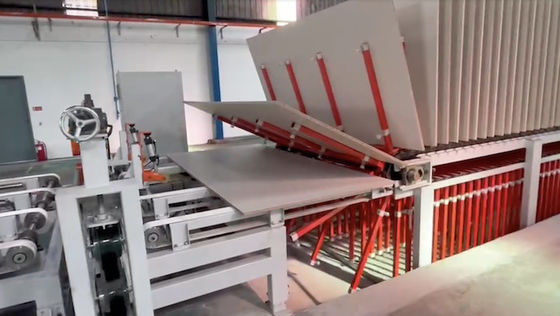 comprar Máquina de prensado en caliente para la fabricación de madera contrachapada de laminado de MDF de ciclo corto online manufacture