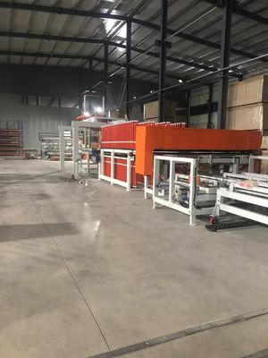 comprar Precisión industrial 20000kN Línea de producción de pisos laminados Prensa caliente de ciclo corto online manufacture